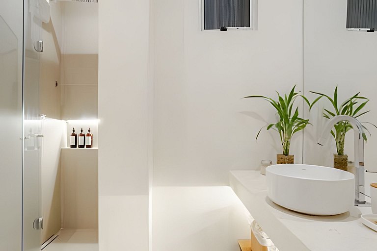 Studio Between Copacabana & Ipanema Beach
