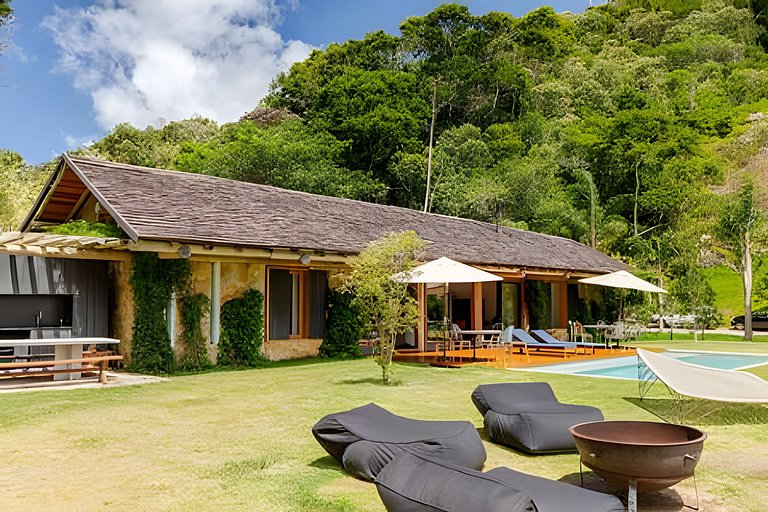 Secreto Cocheira | Piscina, jacuzzi e lago @secretobangalos
