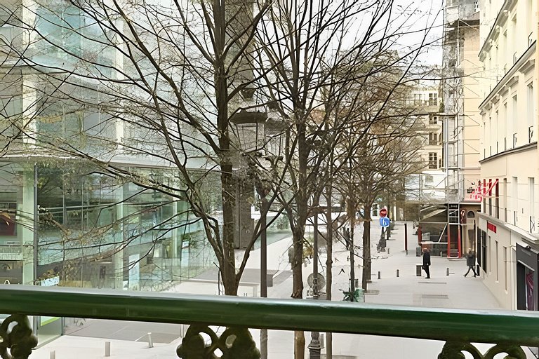 Paris | Saint-Honoré Style Apartment