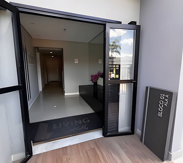 Living Sunset | Apt recém mobiliado | Próximo ao Rio Centro