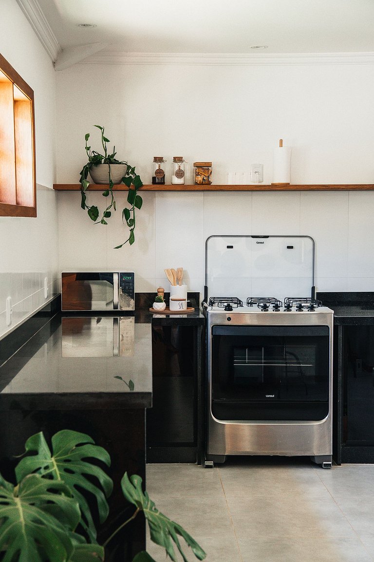 Casa Beira Rio | Piscina, churrasqueira e beach tennis.