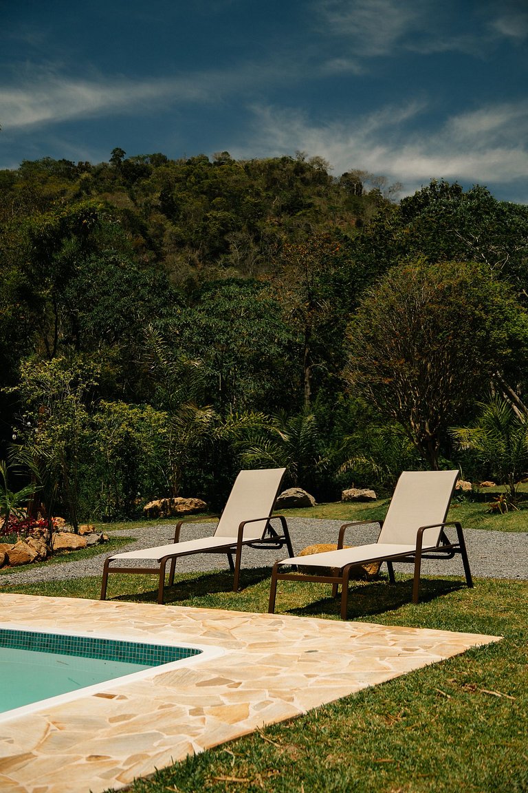 Casa Beira Rio | Piscina, churrasqueira e beach tennis.