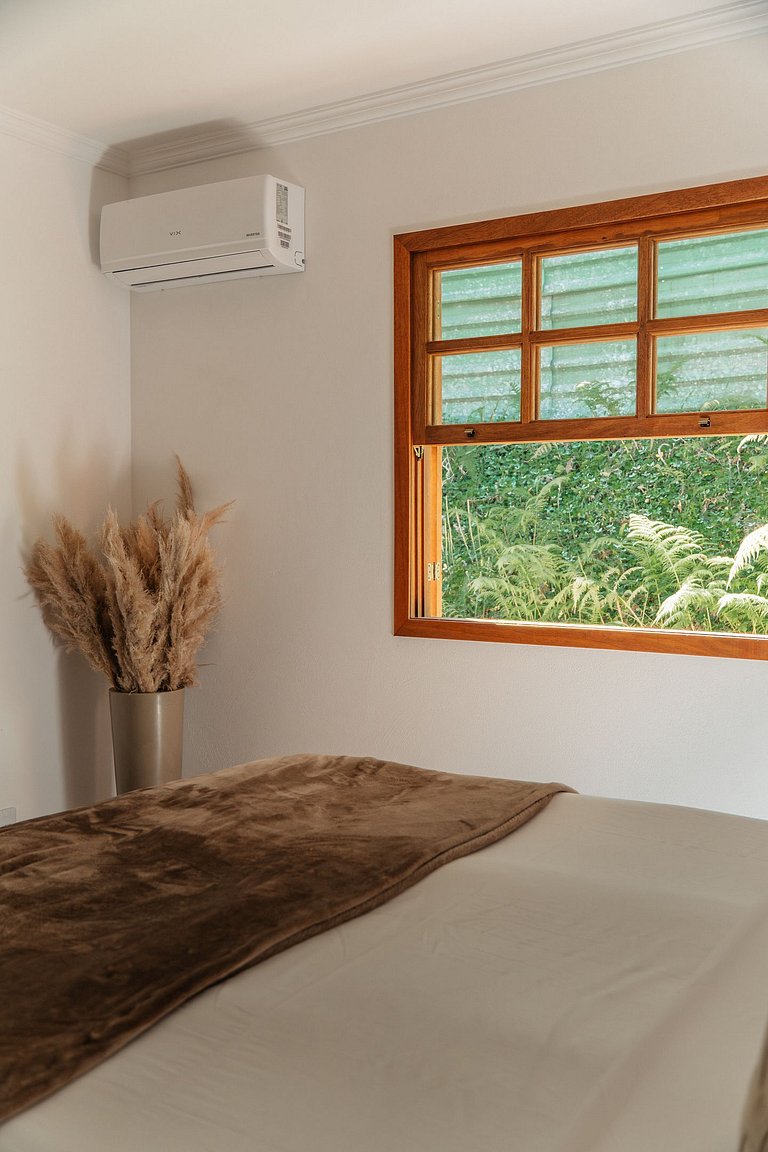 Casa Beira Rio | Piscina, churrasqueira e beach tennis.