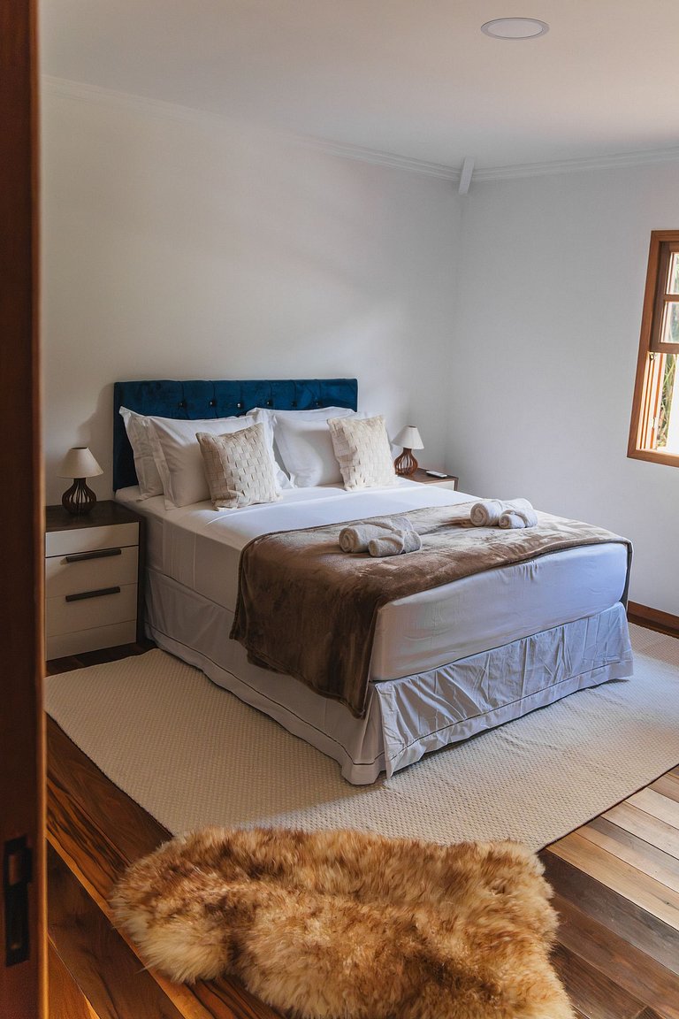 Casa Beira Rio | Piscina, churrasqueira e beach tennis.