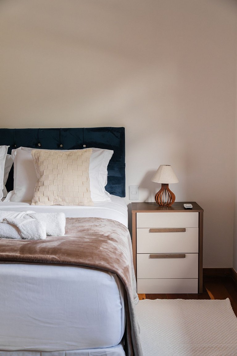 Casa Beira Rio | Piscina, churrasqueira e beach tennis.