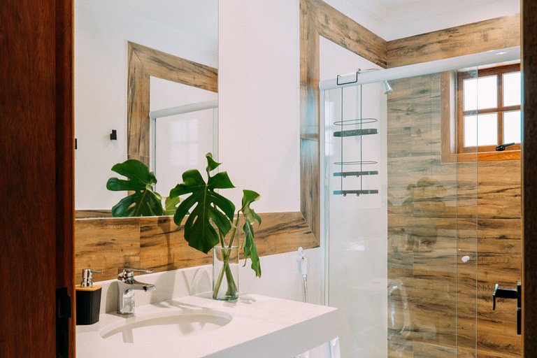 Casa Beira Rio | Piscina, churrasqueira e beach tennis.