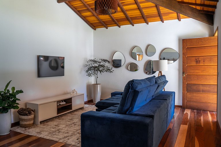 Casa Beira Rio | Piscina, churrasqueira e beach tennis.