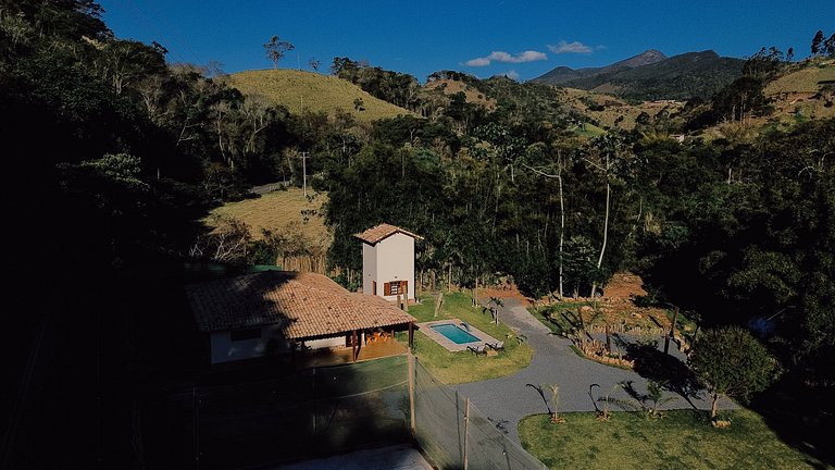 Casa Beira Rio | Piscina, churrasqueira e beach tennis.