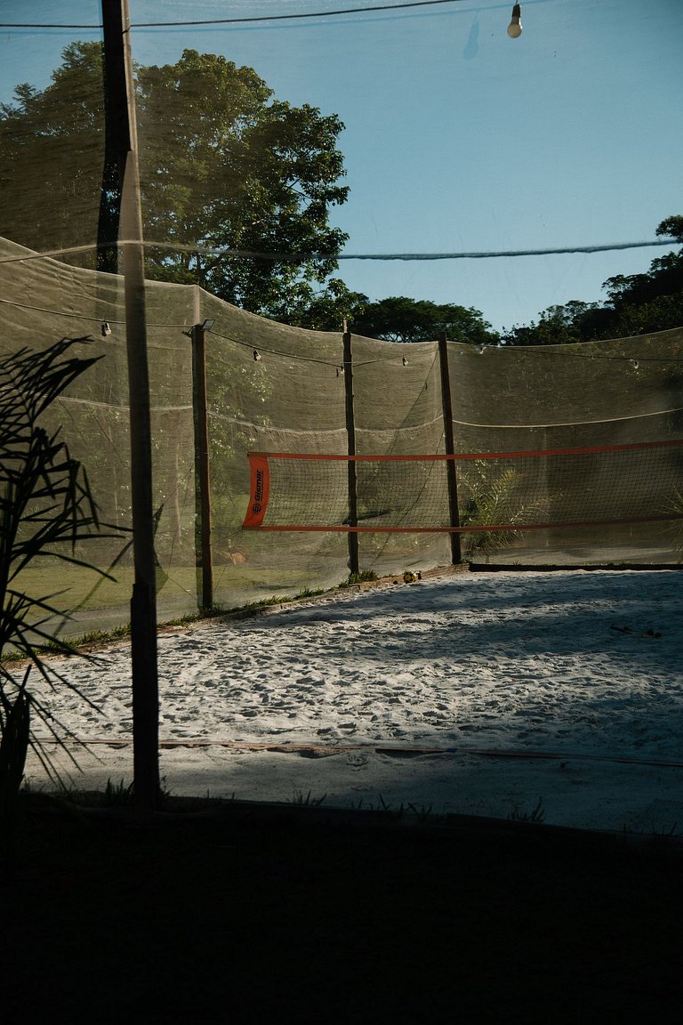Casa Beira Rio | Piscina, churrasqueira e beach tennis.