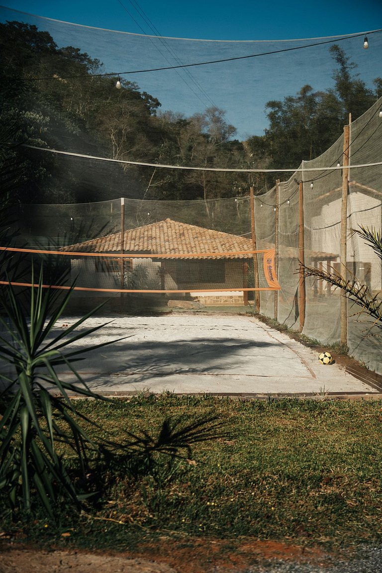 Casa Beira Rio | Piscina, churrasqueira e beach tennis.