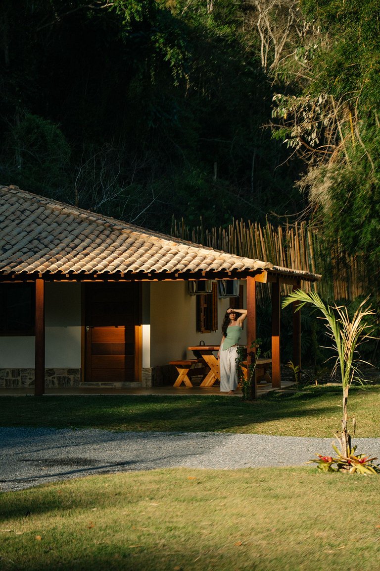 Casa Beira Rio | Piscina, churrasqueira e beach tennis.
