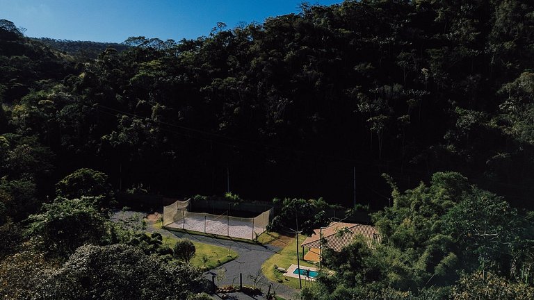 Casa Beira Rio | Piscina, churrasqueira e beach tennis.