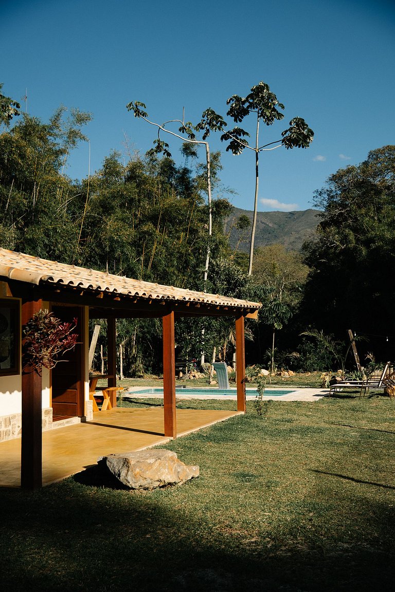 Casa Beira Rio | Piscina, churrasqueira e beach tennis.