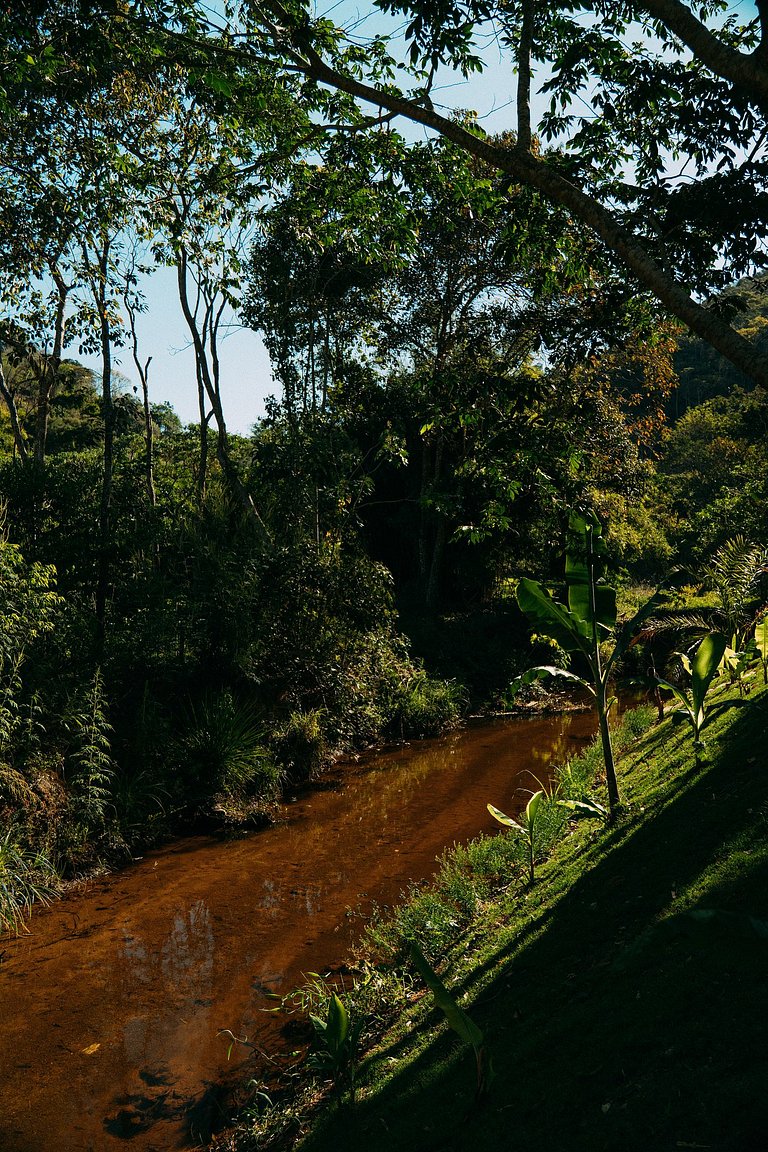 Casa Beira Rio | Piscina, churrasqueira e beach tennis.