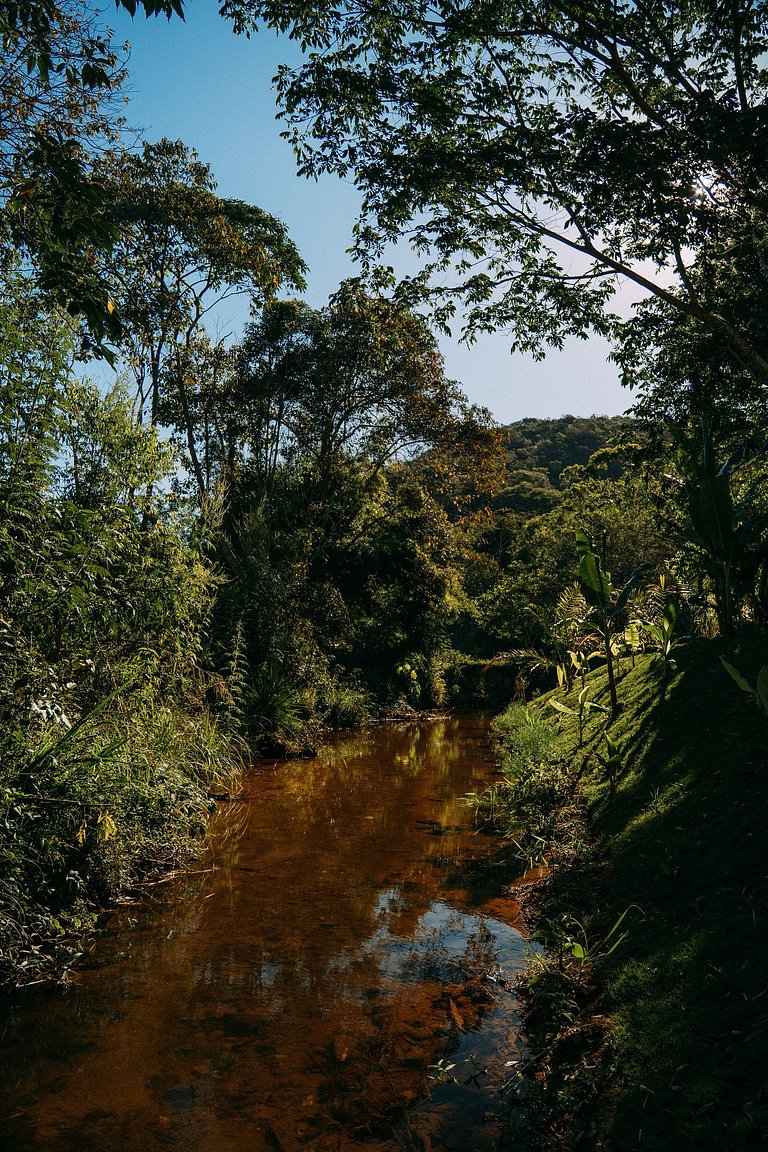 Casa Beira Rio | Piscina, churrasqueira e beach tennis.