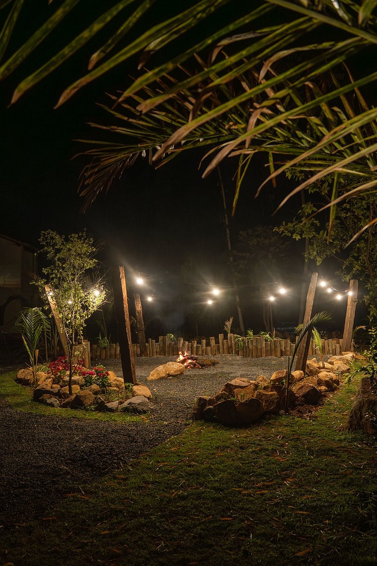 Casa Beira Rio | Piscina, churrasqueira e beach tennis.