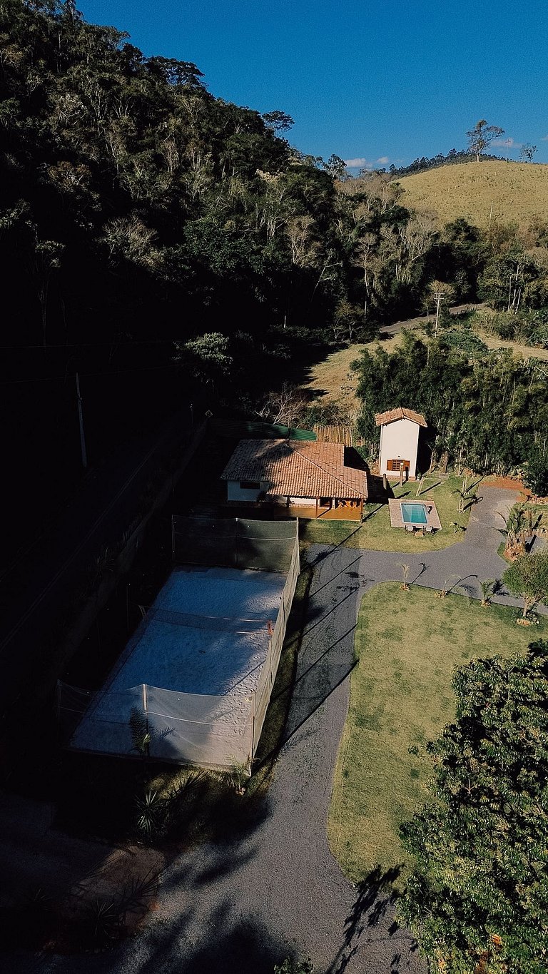 Casa Beira Rio | Piscina, churrasqueira e beach tennis.